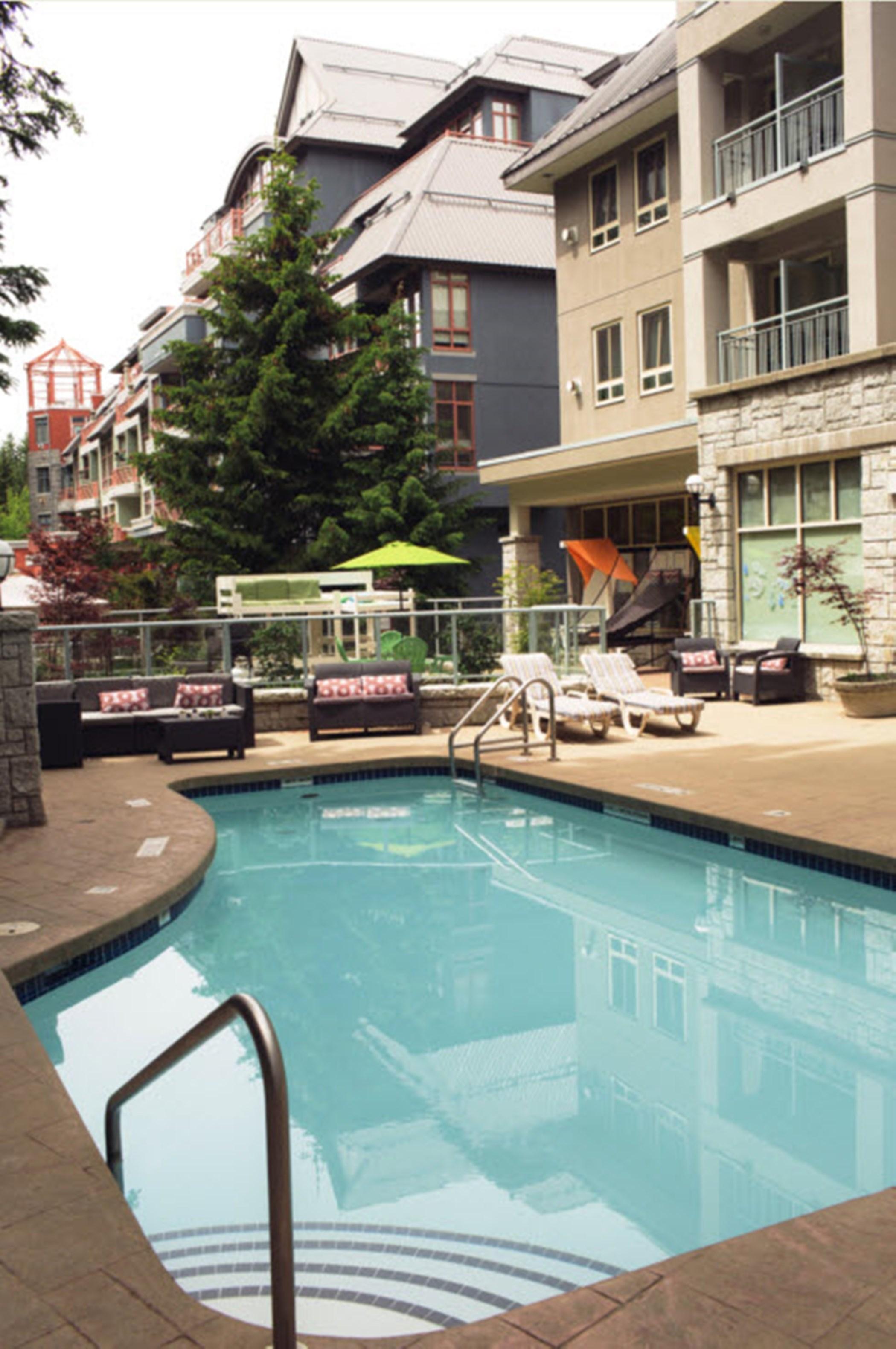 Summit Lodge Boutique Hotel By Paradox Whistler Exterior foto