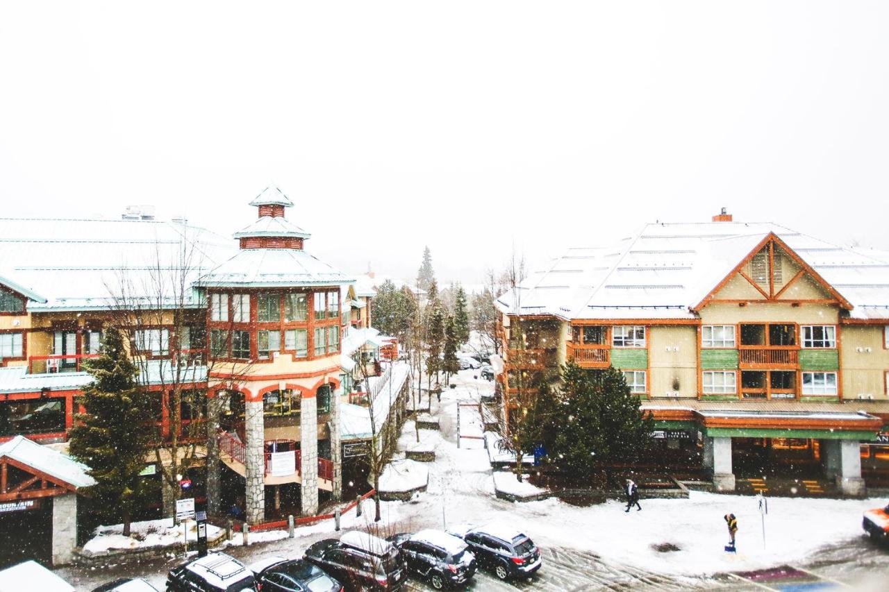 Summit Lodge Boutique Hotel By Paradox Whistler Exterior foto