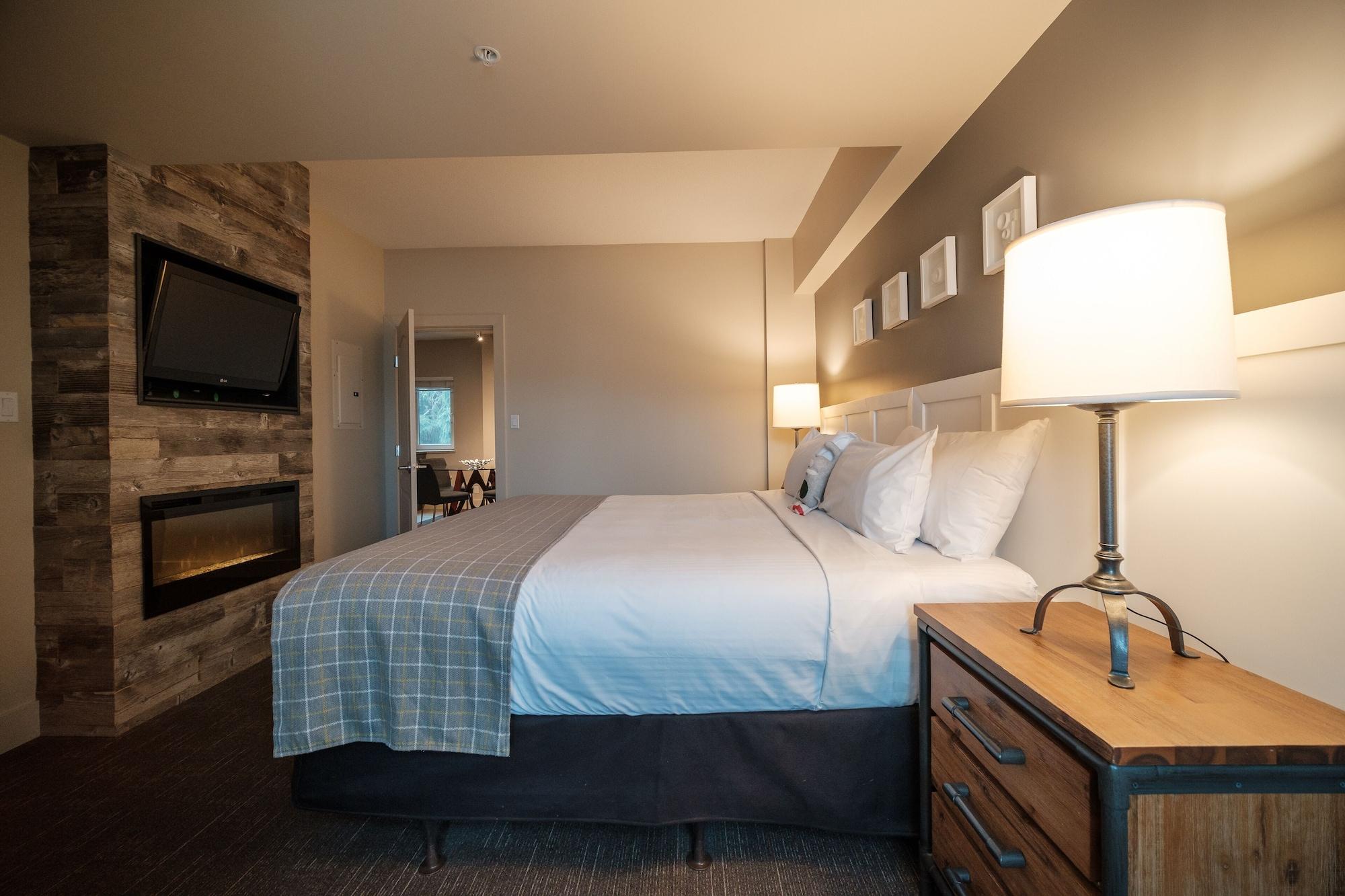 Summit Lodge Boutique Hotel By Paradox Whistler Exterior foto