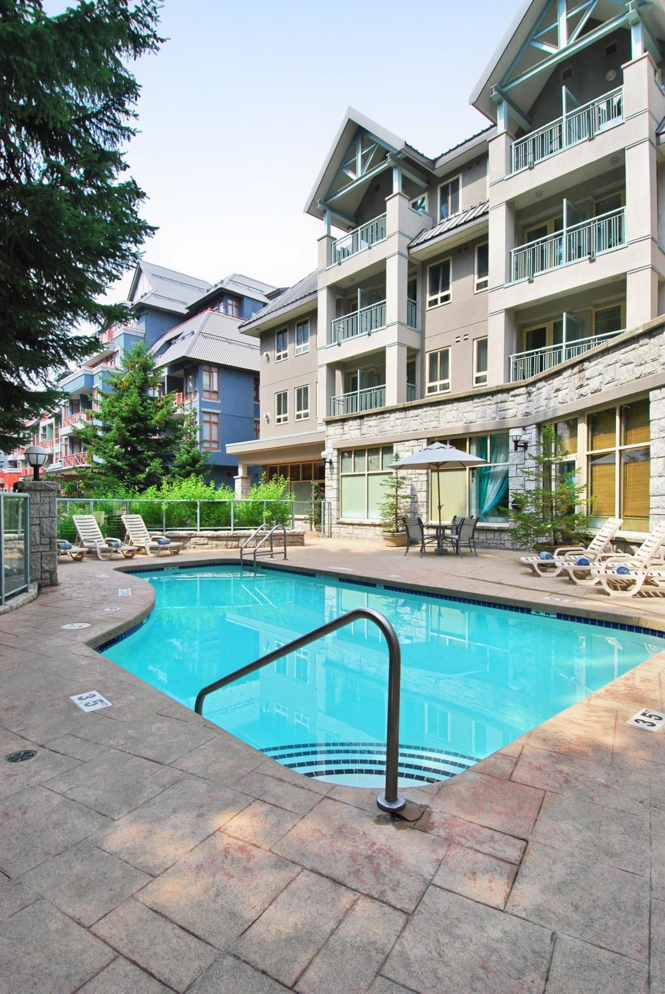 Summit Lodge Boutique Hotel By Paradox Whistler Exterior foto