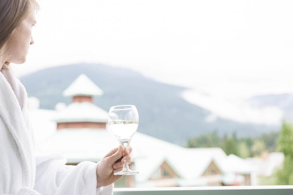 Summit Lodge Boutique Hotel By Paradox Whistler Exterior foto